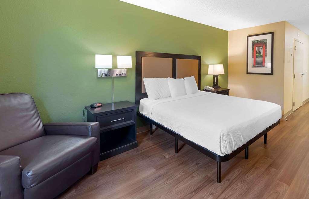 Extended Stay America Suites - Cleveland - Middleburg Heights Phòng bức ảnh