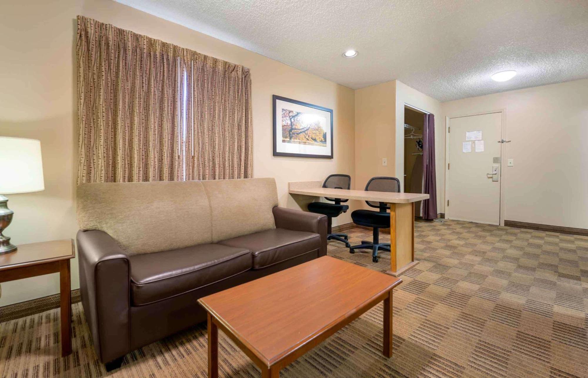 Extended Stay America Suites - Cleveland - Middleburg Heights Ngoại thất bức ảnh