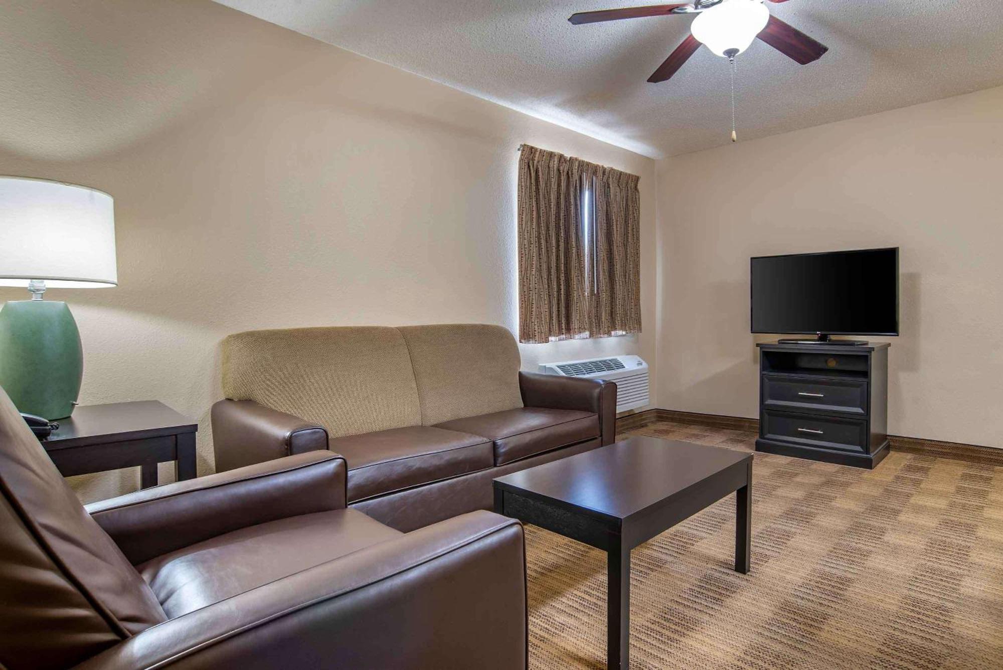 Extended Stay America Suites - Cleveland - Middleburg Heights Ngoại thất bức ảnh